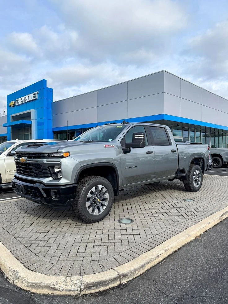 2024 Chevrolet Silverado MD Curb Weight