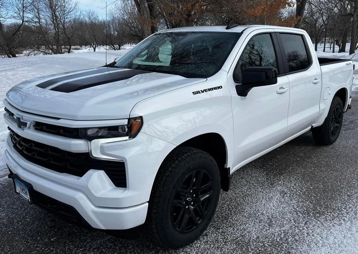 2024 Chevrolet Silverado MD Curb Weight