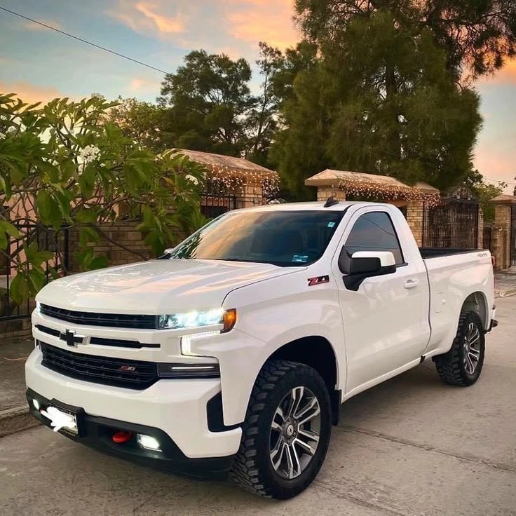 2024 Chevrolet Silverado MD Curb Weight